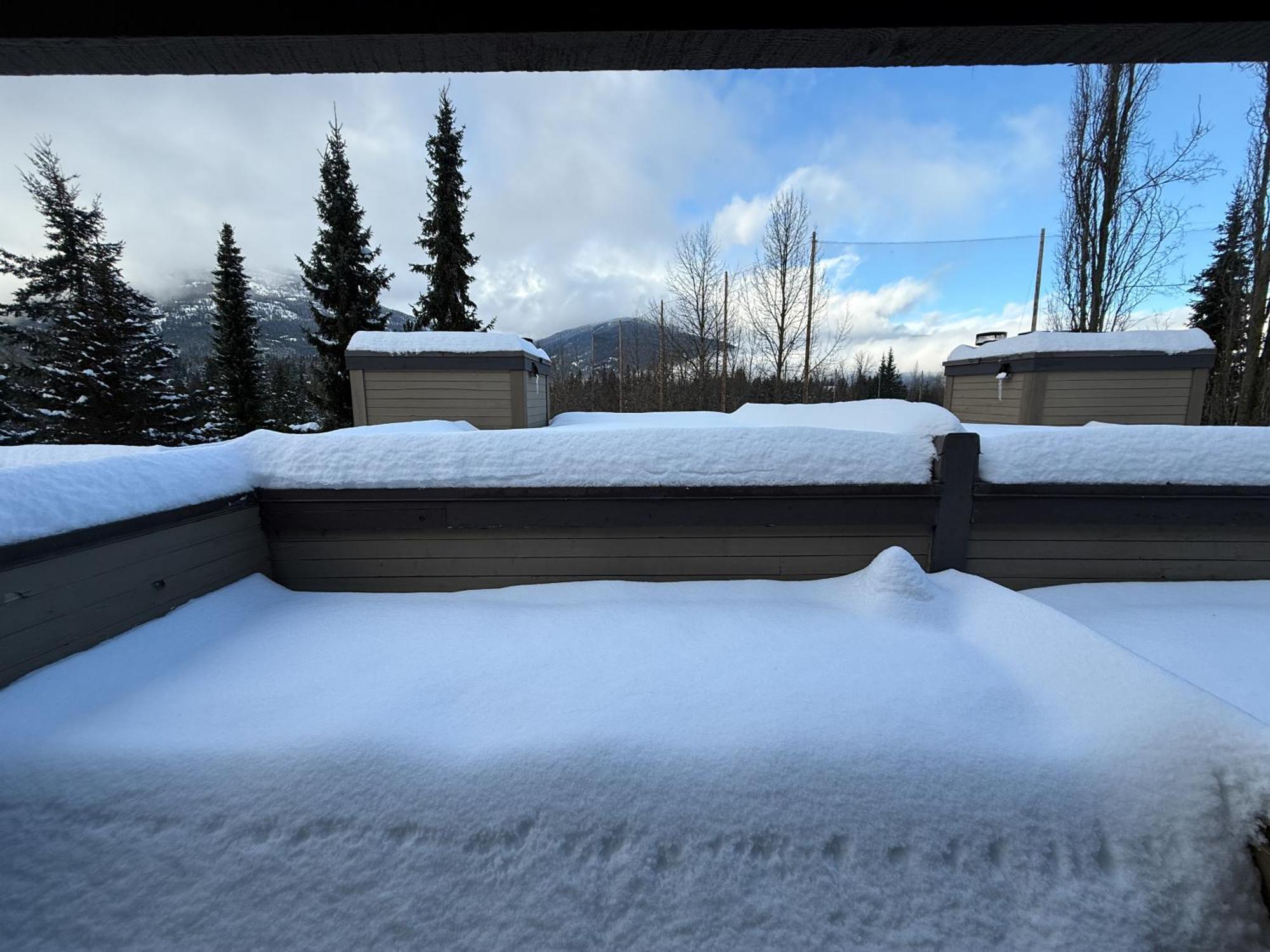 Tantalus Lodge By Elevate Vacations Whistler Exterior photo